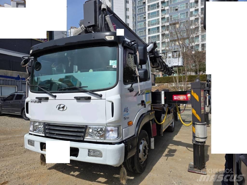 Hyundai HS3870 Ant vilkikų montuojamos kėlimo platformos