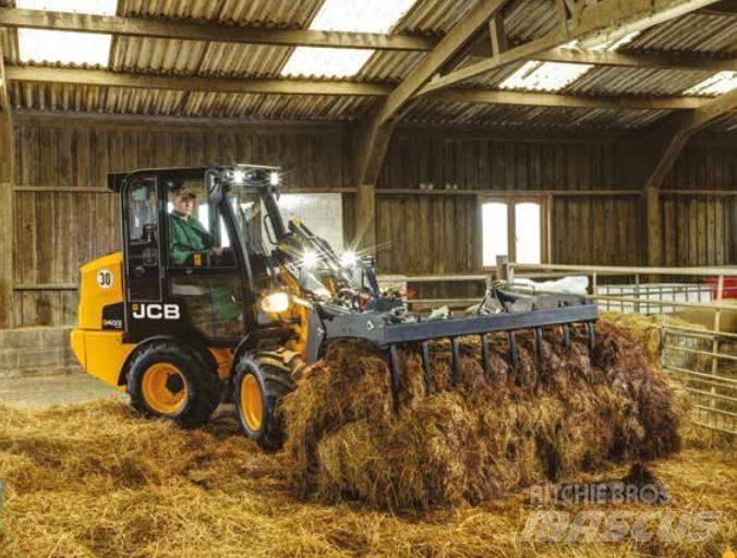 JCB 403 Daugiafunkciniai pakrovėjai