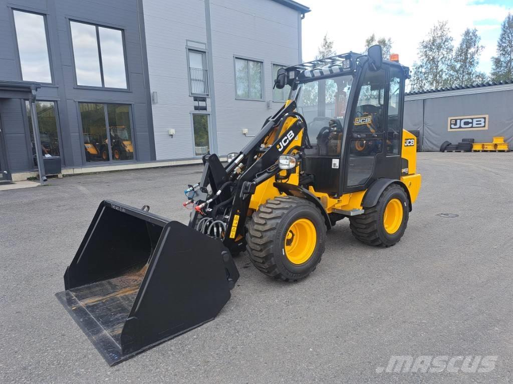 JCB 403 Daugiafunkciniai pakrovėjai