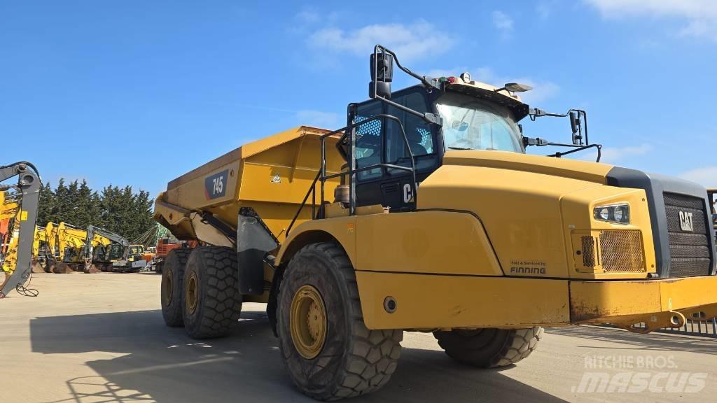 CAT 745 Karjeriniai savivarčiai