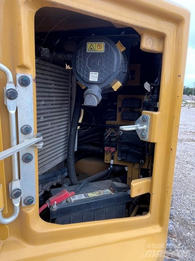 CAT 310 Vidutinės galios ekskavatoriai 7-12 t