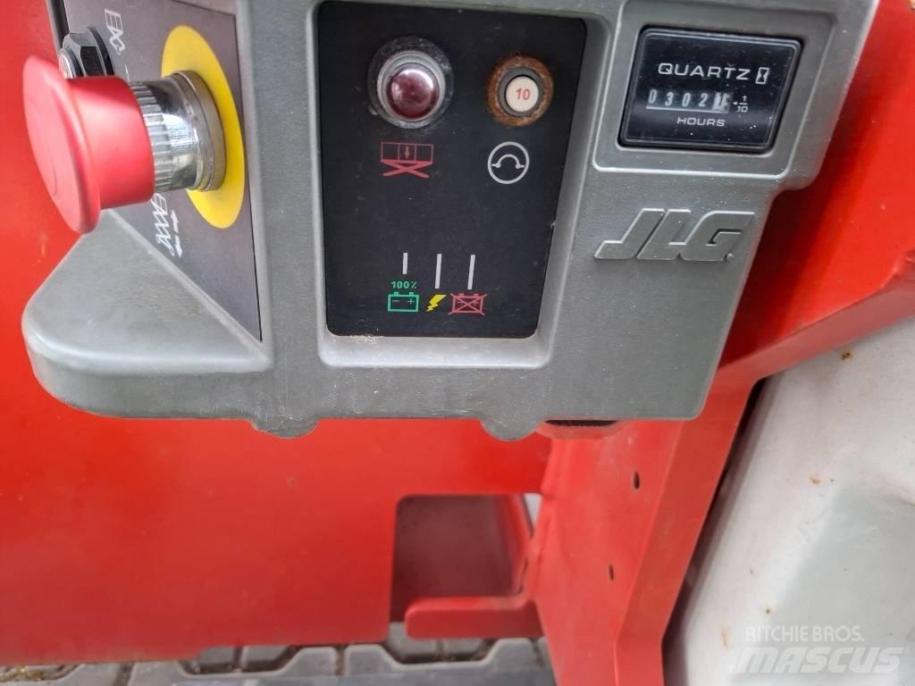 JLG 2646 ES Žirkliniai keltuvai