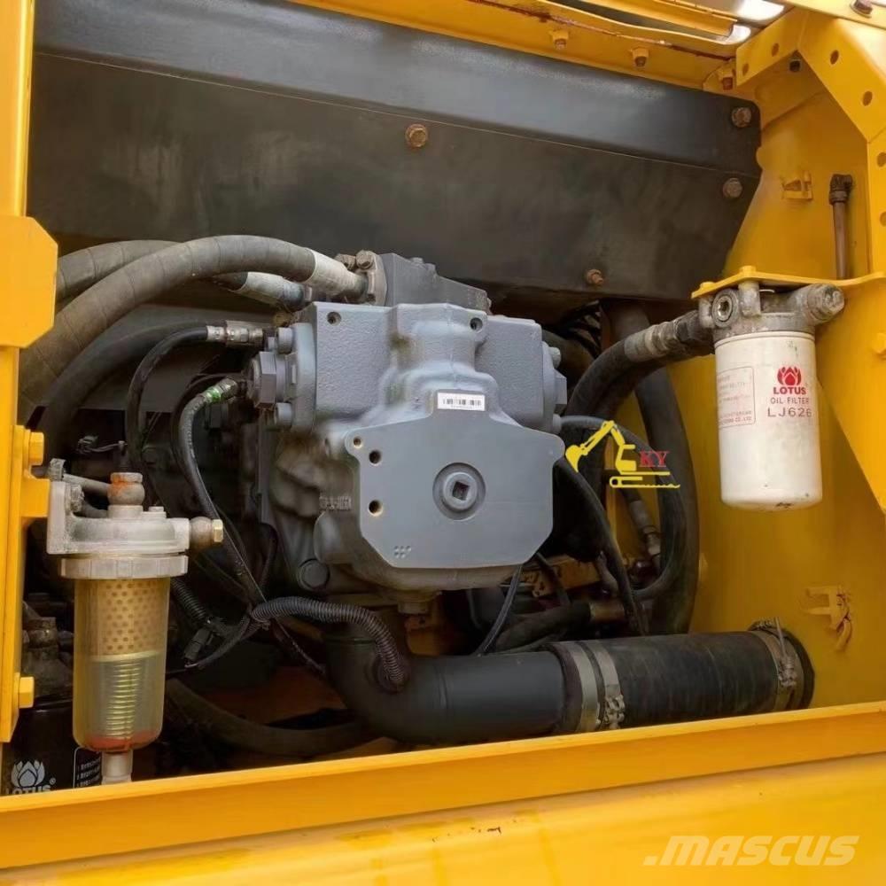 Komatsu P 270 Vikšriniai ekskavatoriai