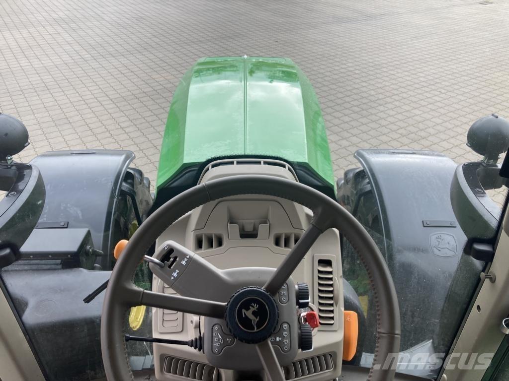 John Deere 6M240 Traktoriai