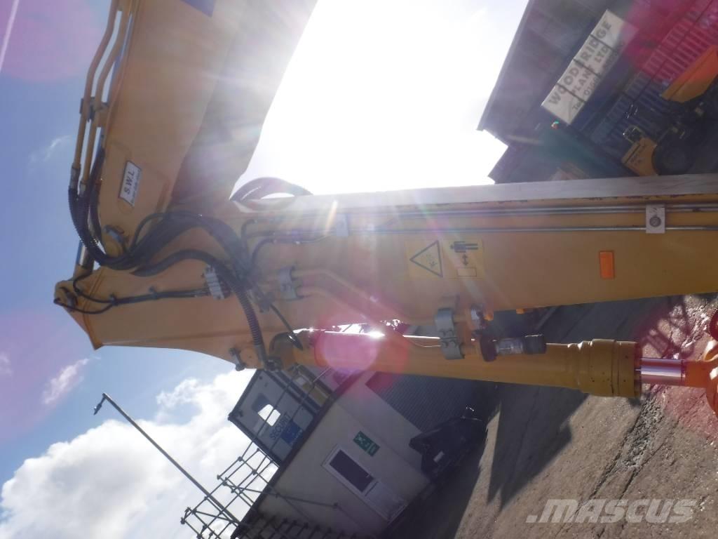 Komatsu PW 160-11 Ratiniai ekskavatoriai