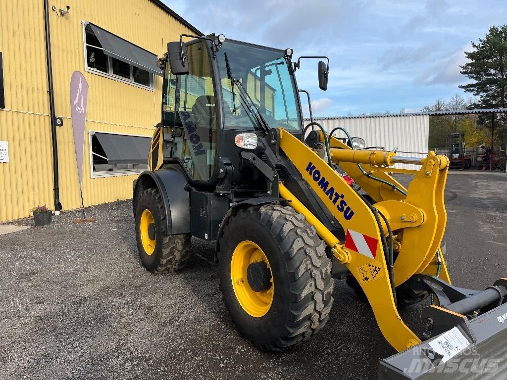 Komatsu WA80M-8 Naudoti ratiniai krautuvai