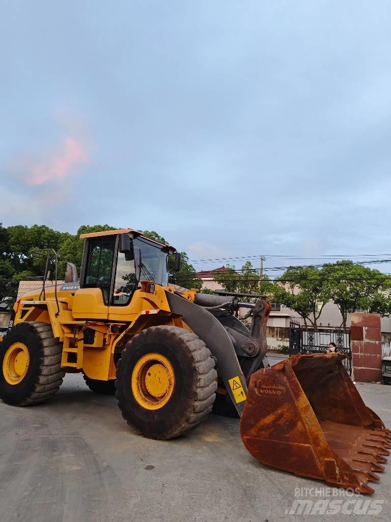 Volvo L 120 Naudoti ratiniai krautuvai