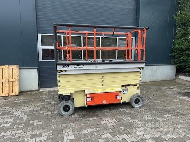 JLG 3246 ES Žirkliniai keltuvai