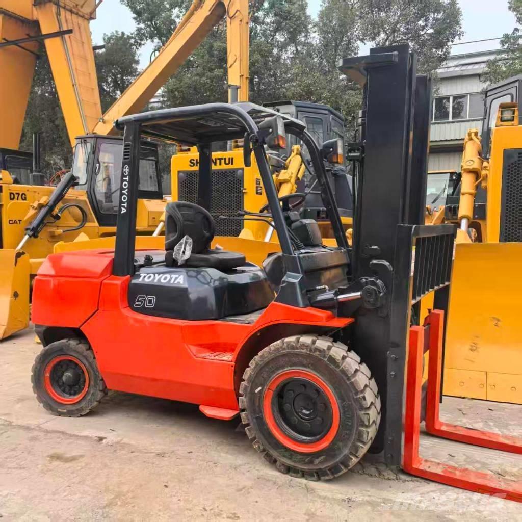 Toyota 7FD50 Dyzeliniai krautuvai