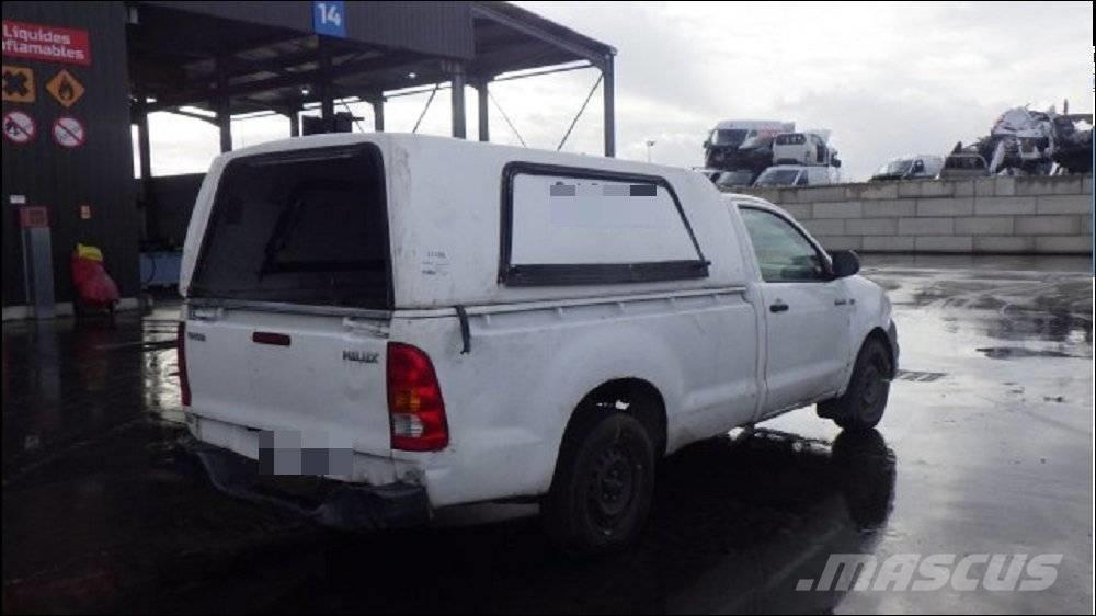 Toyota Hilux Pikapai / Bortiniai sunkvežimiai