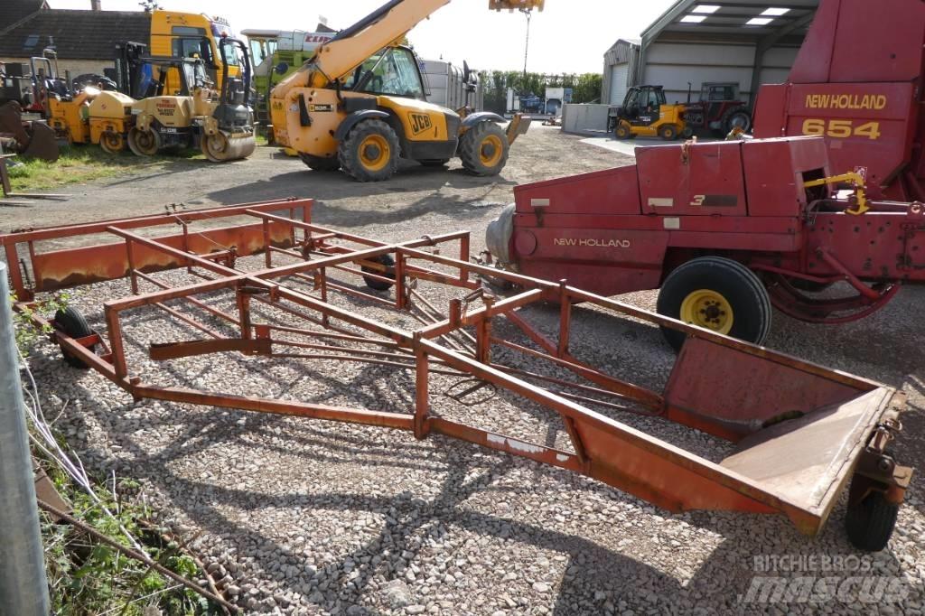 Brown bale sledge Pradalges formuojantys padargai