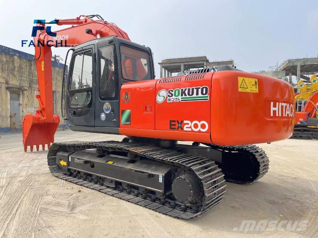 Hitachi EX 200 Vikšriniai ekskavatoriai