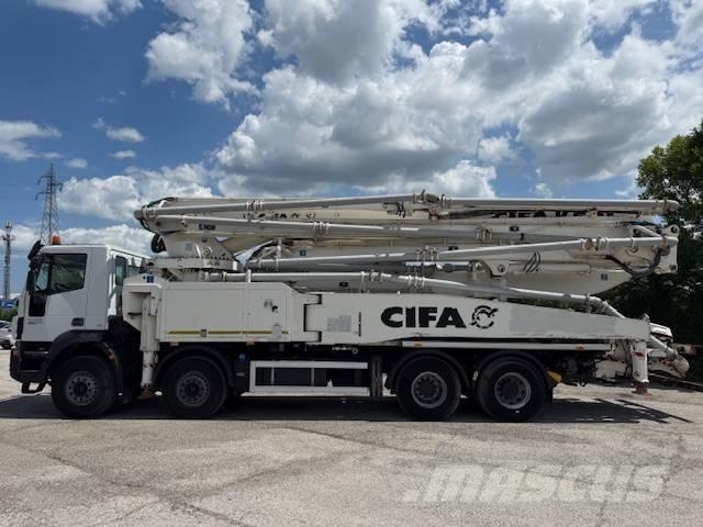 Iveco Trakker 450 Betono siurbliai