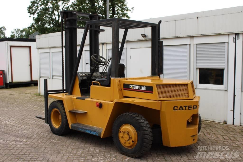 CAT V 130 Dyzeliniai krautuvai
