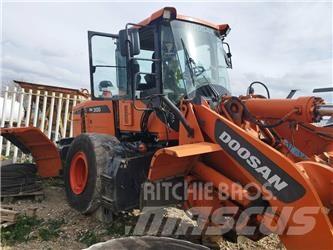Doosan DL 300-3 Naudoti ratiniai krautuvai