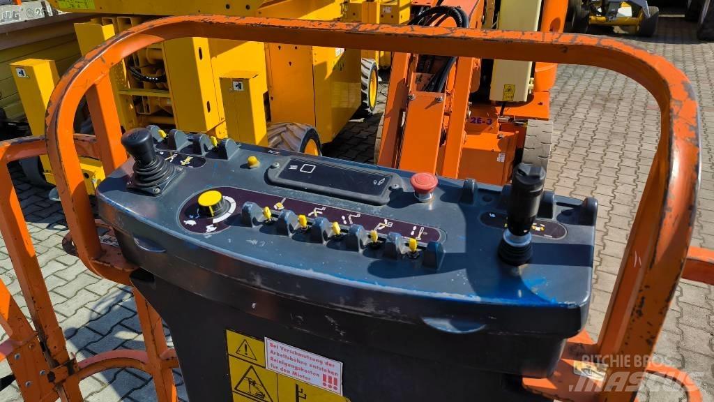 JLG E 300 AJP Alkūniniai keltuvai