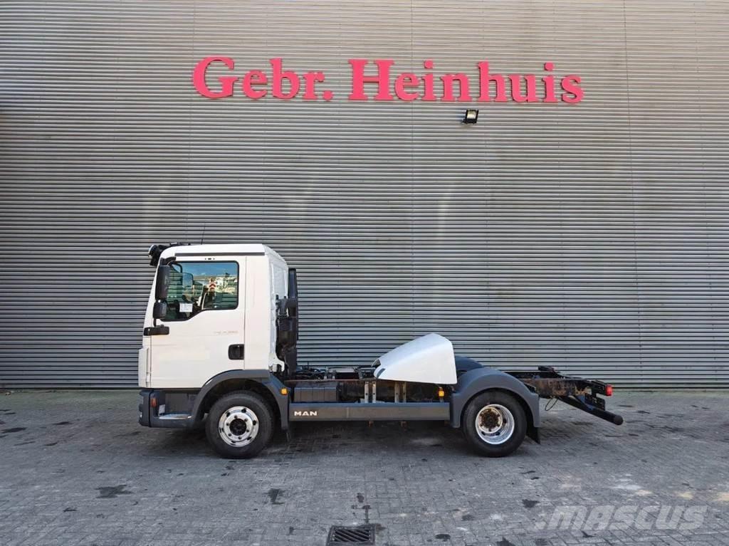 MAN TGL 8.220 4x2 Važiuoklė su kabina
