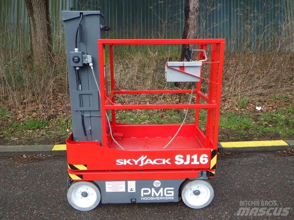 SkyJack SJ16 Vertikalūs stiebiniai keltuvai