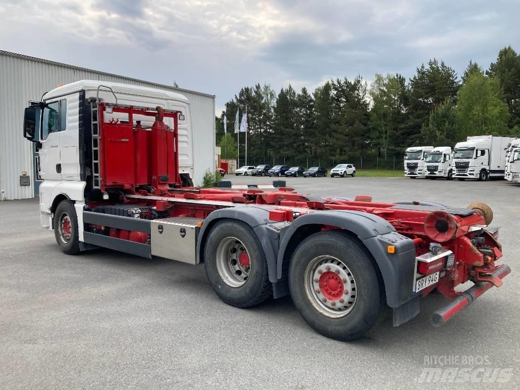 MAN TGX 26.500 6X2 Sunkvežimiai su keliamuoju kabliu