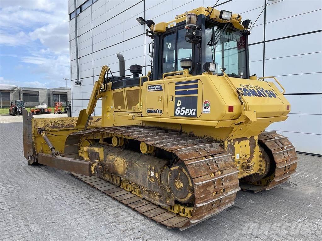 Komatsu D65PXI-18 Vikšriniai buldozeriai
