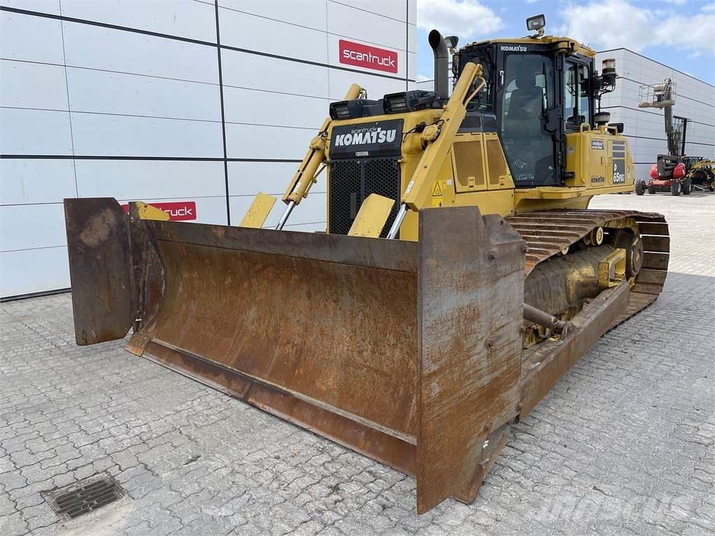 Komatsu D65PXI-18 Vikšriniai buldozeriai