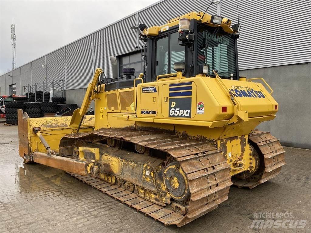 Komatsu D65PXI-18 Vikšriniai buldozeriai