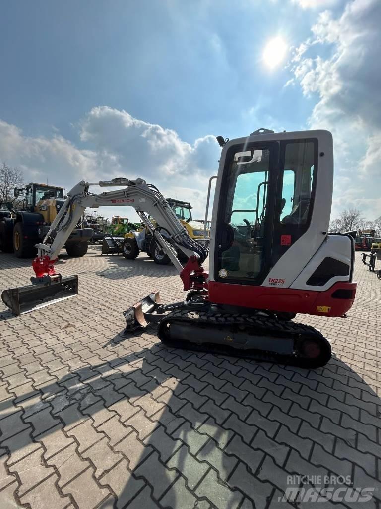 Takeuchi TB 225 Mini ekskavatoriai < 7 t