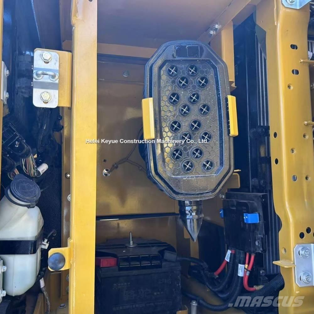 CAT 320 GC Vikšriniai ekskavatoriai