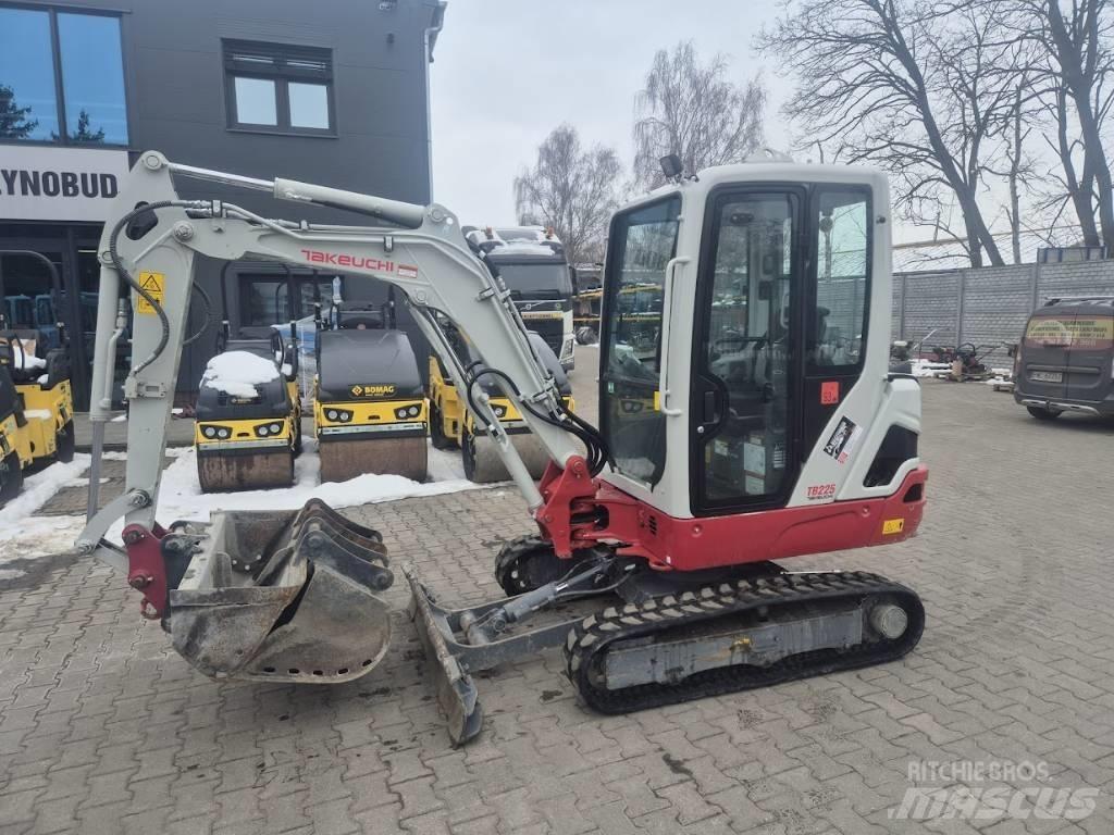 Takeuchi TB 225 Mini ekskavatoriai < 7 t