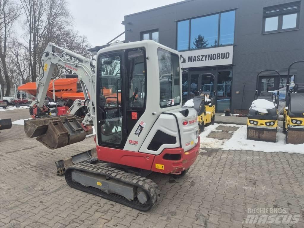 Takeuchi TB 225 Mini ekskavatoriai < 7 t