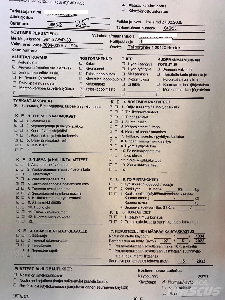 Genie AWP 30 Vertikalūs stiebiniai keltuvai