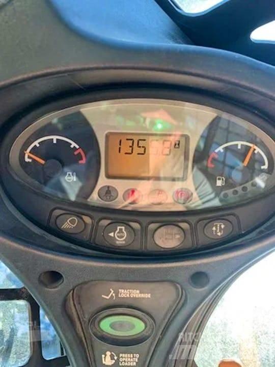Bobcat S 650 Krautuvai su šoniniu pasukimu
