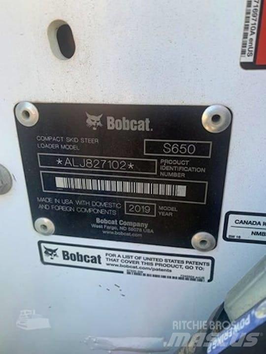 Bobcat S 650 Krautuvai su šoniniu pasukimu