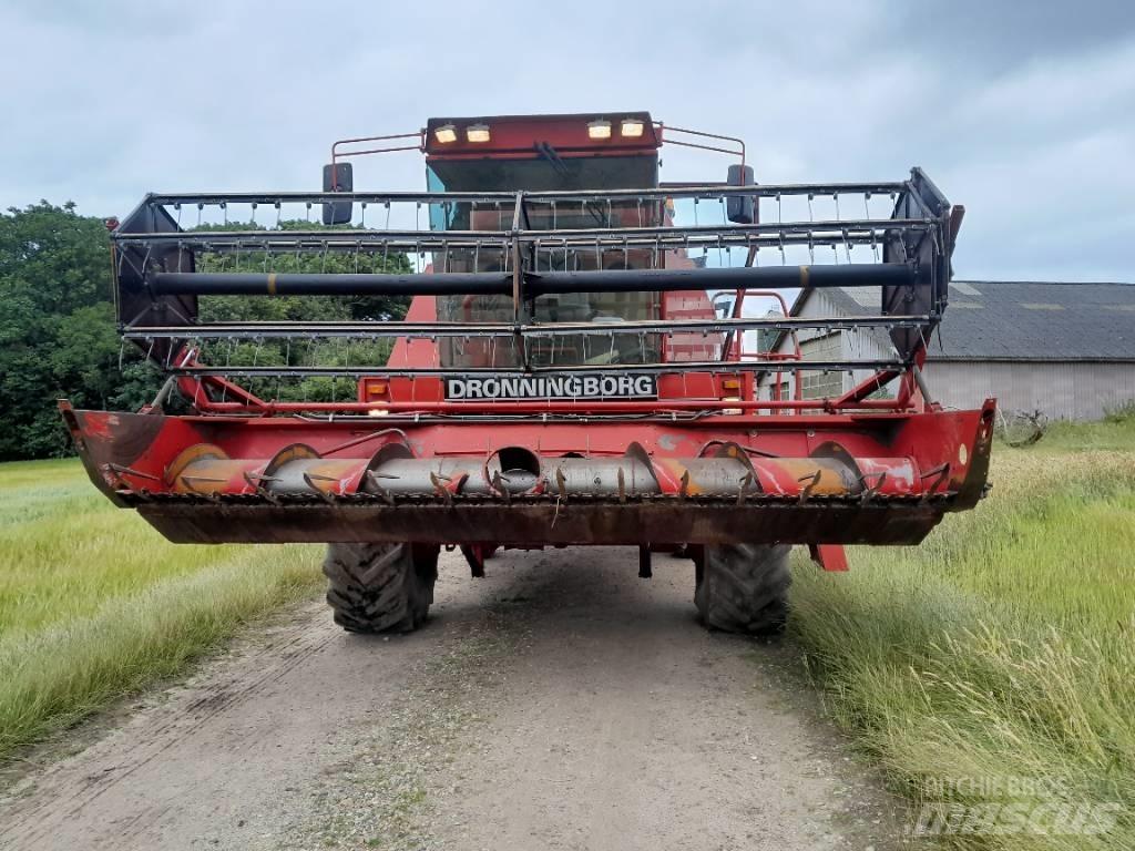 Dronningborg D 7500 Derliaus nuėmimo kombainai