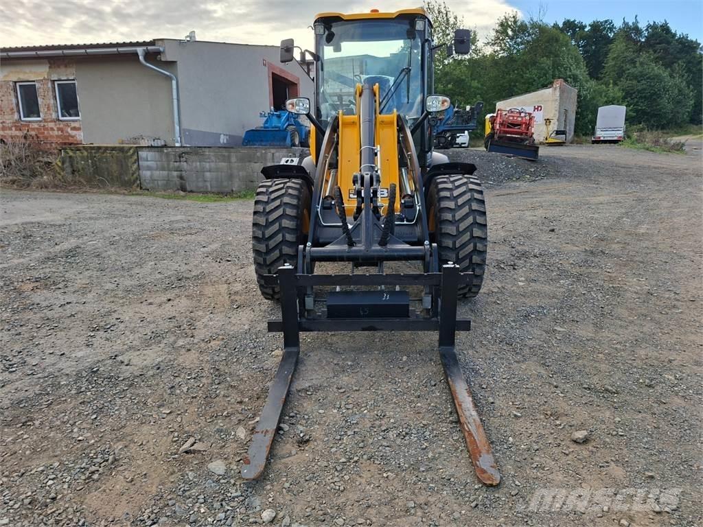 JCB 409 SV Statyba - Kita
