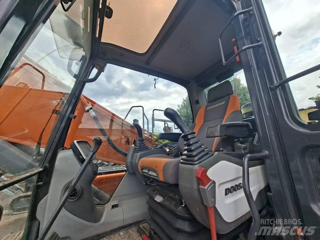 Doosan DX225LC-5 Vikšriniai ekskavatoriai