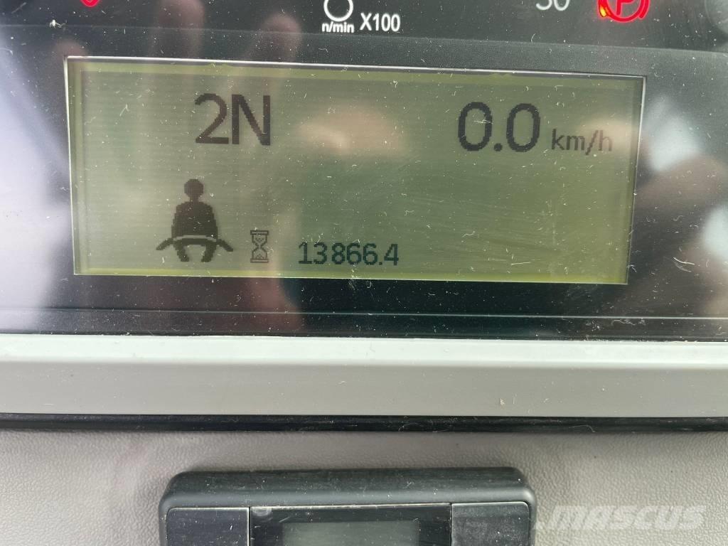 CAT 980 M Naudoti ratiniai krautuvai