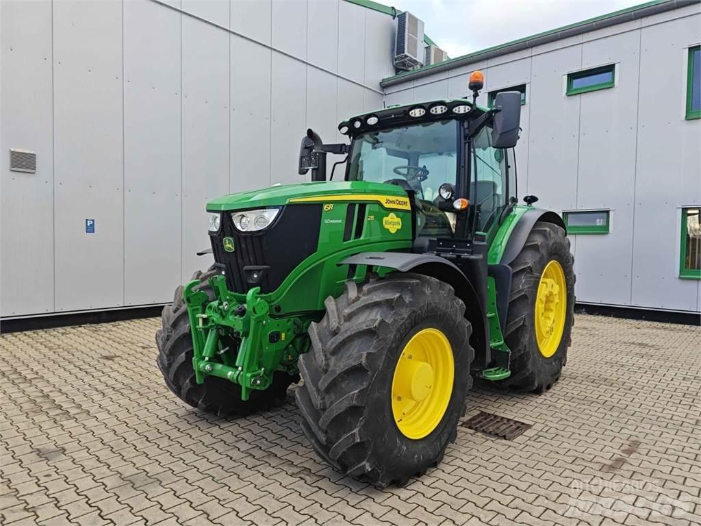 John Deere 6R 215 Traktoriai