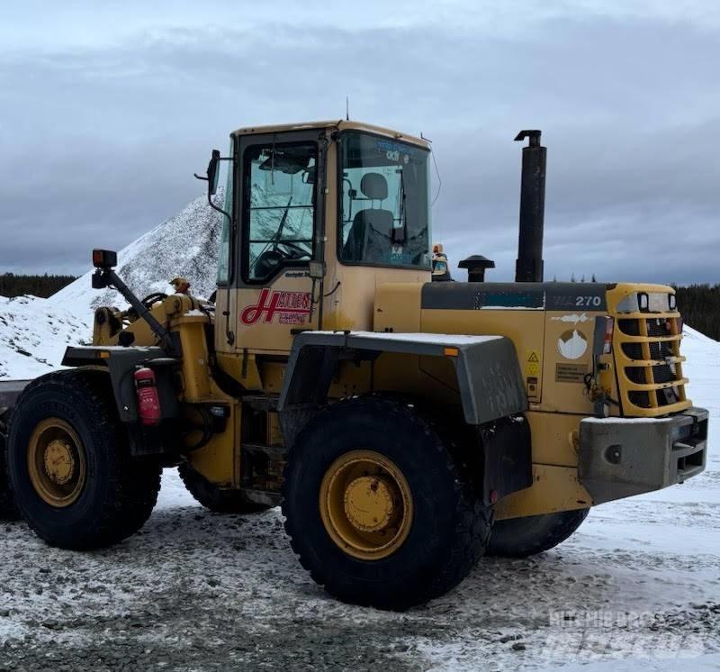 Komatsu WA 270 Naudoti ratiniai krautuvai