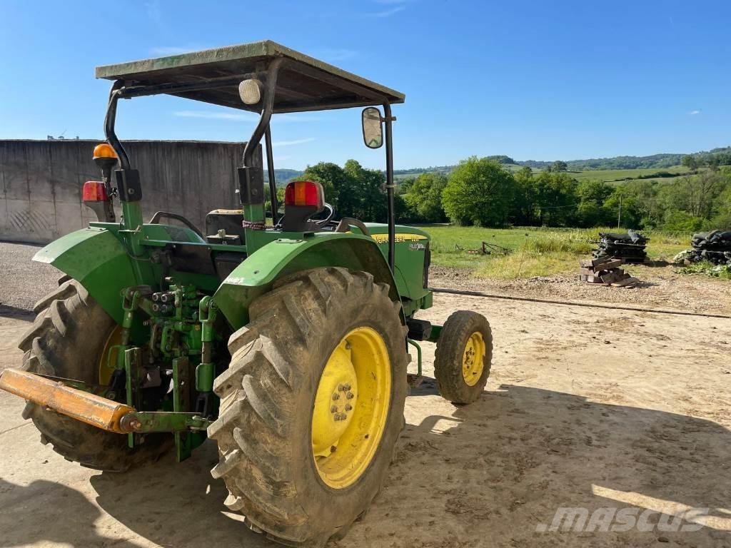 John Deere 5215 Traktoriai