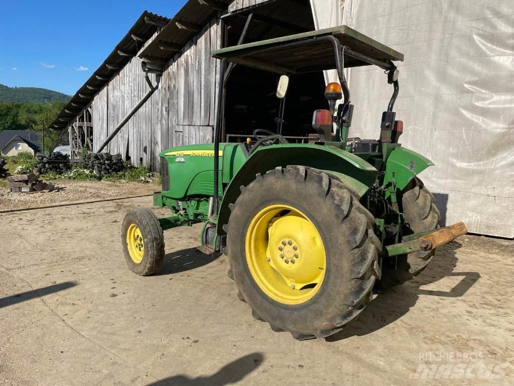 John Deere 5215 Traktoriai