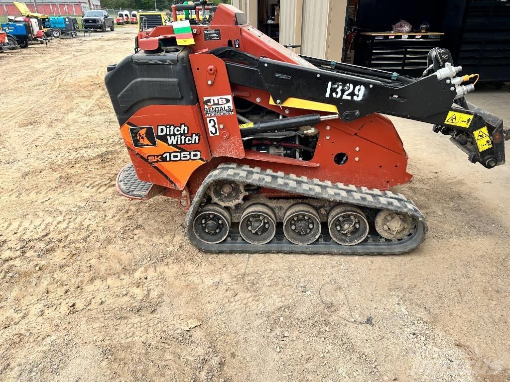 Ditch Witch sk 1050 Krautuvai su šoniniu pasukimu