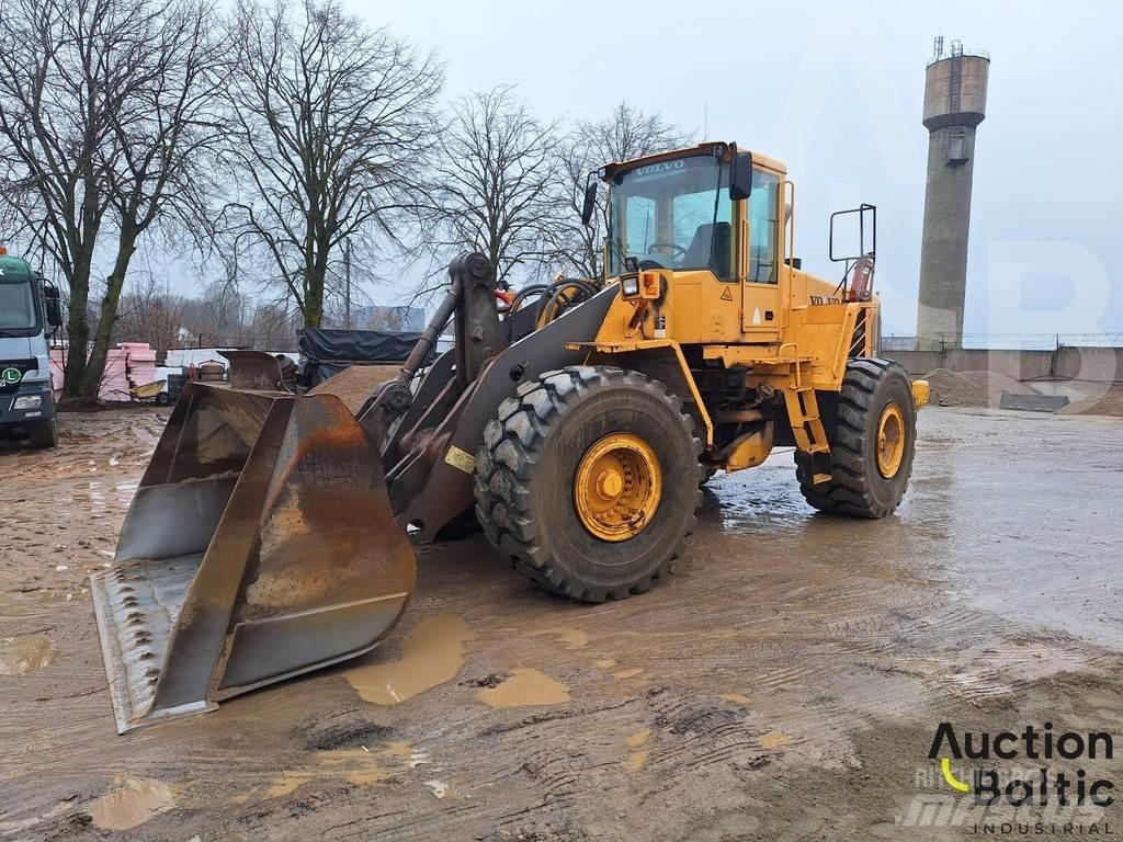 Volvo L 180 E Naudoti ratiniai krautuvai
