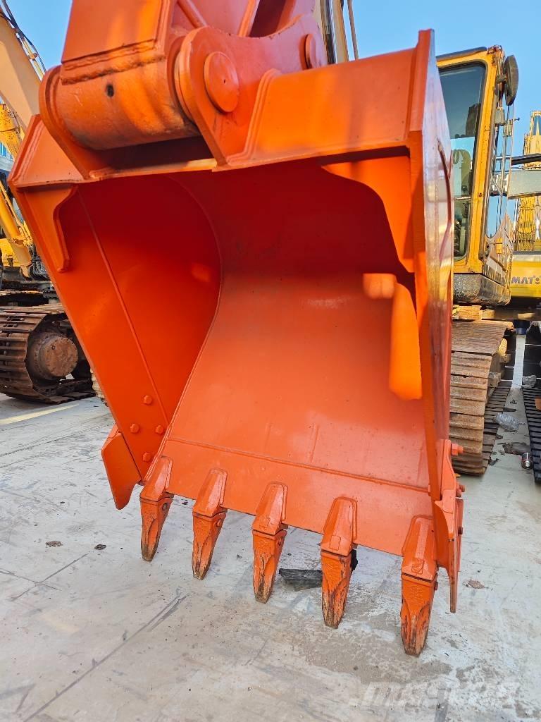 Hitachi ZX 210 Vikšriniai ekskavatoriai