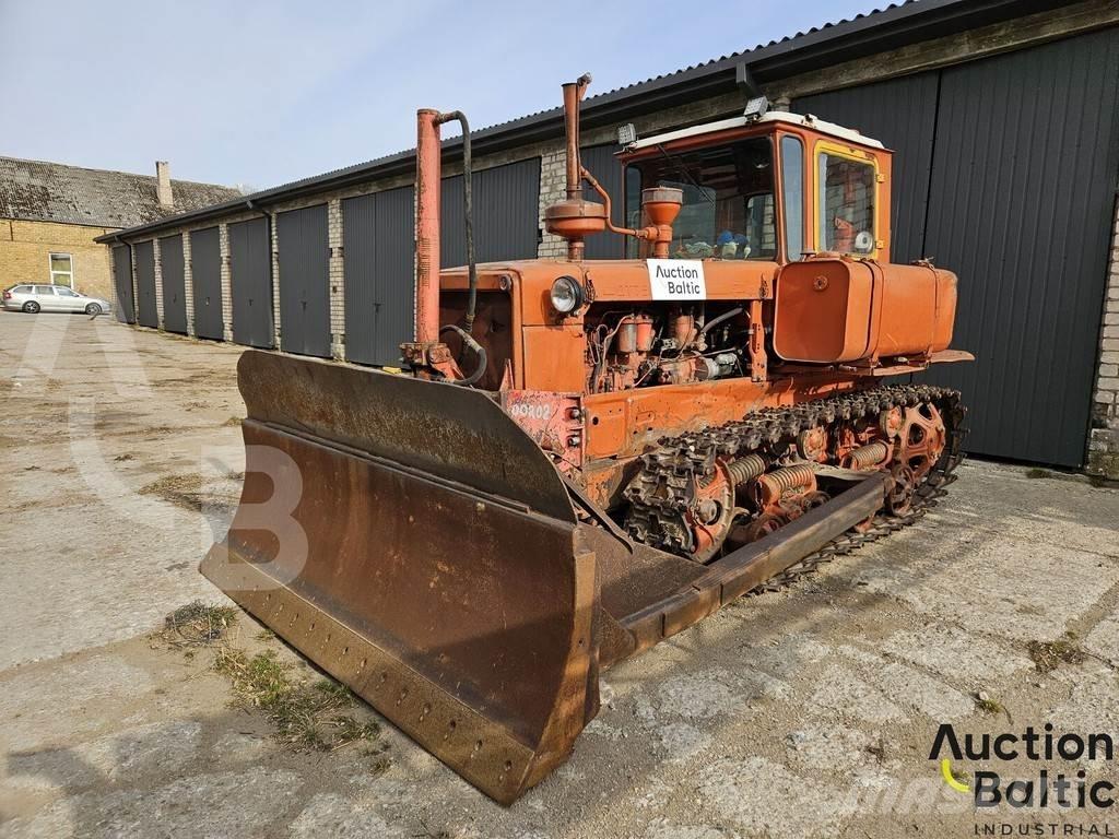  Onbekend DT-75 Vikšriniai buldozeriai