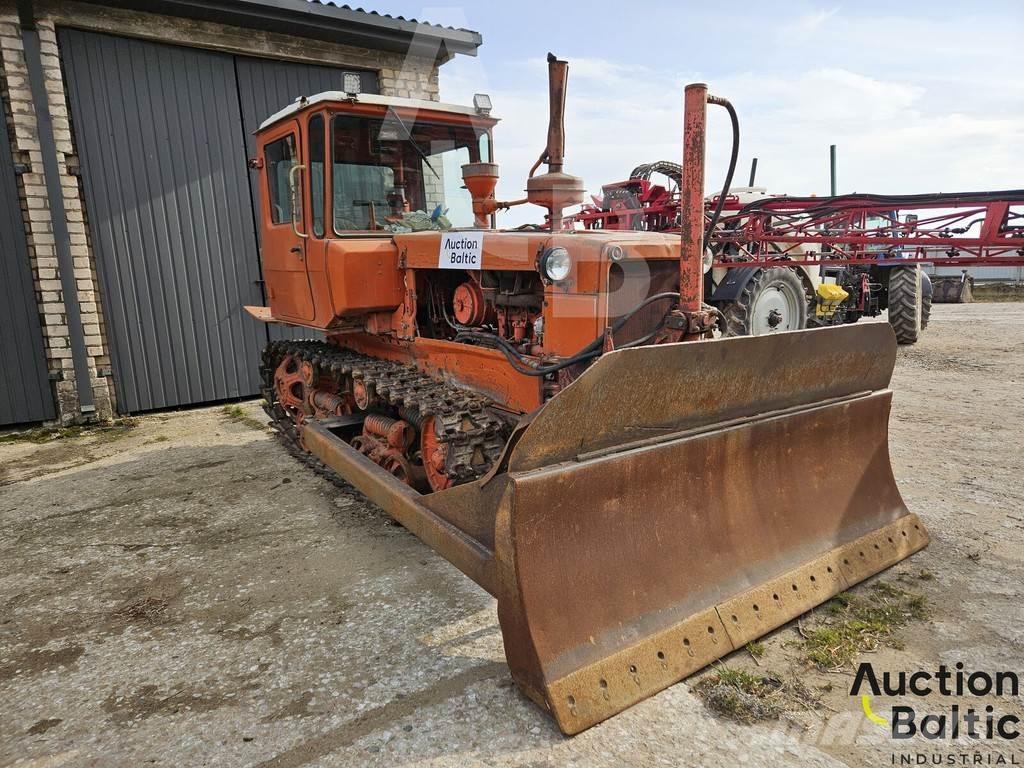  Onbekend DT-75 Vikšriniai buldozeriai