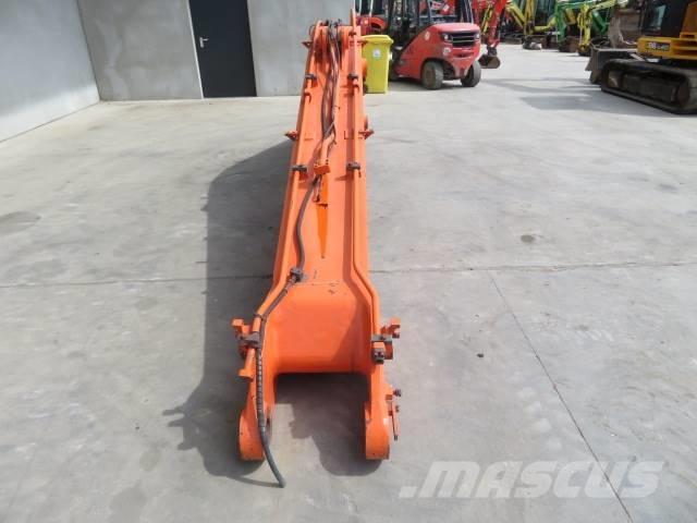 Daewoo DX 225 LC Važiuoklė ir suspensija