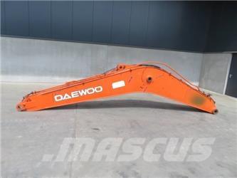 Daewoo DX 225 LC Važiuoklė ir suspensija