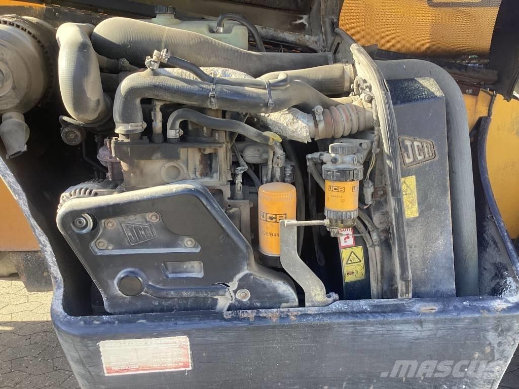 JCB 540-140 Teleskopiniai krautuvai