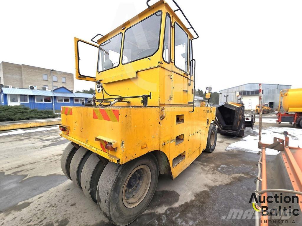 Hamm GRW 18 Pneumo volai